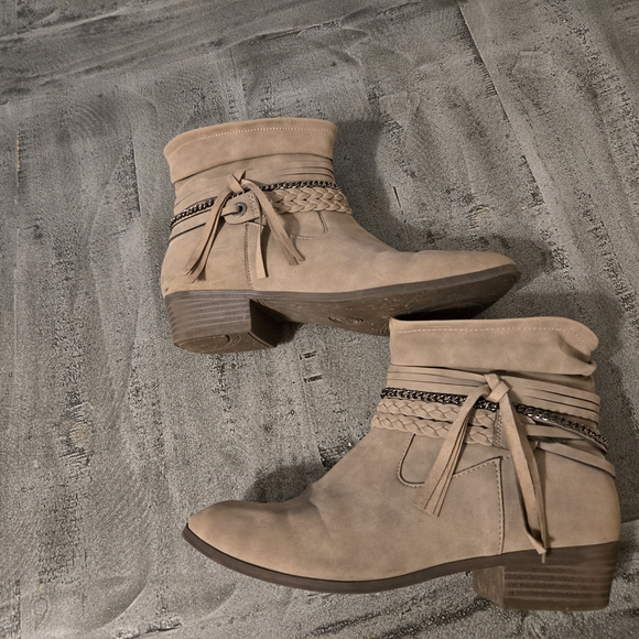 wonder nation Shoes - Wonder Nation Taupe Ankle Booties